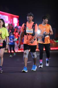 BIB: 24233
                            <button type="button" onclick="openModal(20711184)" class="btn btn-primary btn-sm float-right btn-popup" data-toggle="modal" data-target=".modal-high-quality">
                        <i class="fas fa-shopping-cart"></i> Add to Cart
                    </button>
                                            <button type="button" onclick="isThisMe(20711184, true)" class="btn btn-success btn-sm float-right btn-popup btn-isme hidden" data-toggle="tooltip" data-placement="bottom" title="นี่คือรูปของคุณใช่ไหม คลิกที่นี่เพื่อเอาเข้าอัลบั้ม">
                        <i class="fas fa-plus"></i> Add to album
                    </button>
                    <button type="button" onclick="isThisMe(20711184, false)" class="btn btn-warning btn-sm float-right btn-popup btn-isnotme hidden">
                        <i class="fas fa-ban"></i> Remove from album
                    </button>